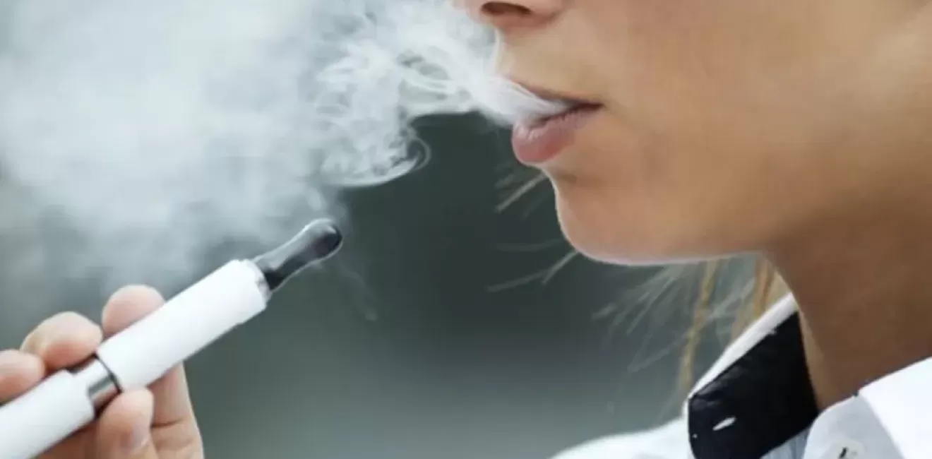 Risco de Iniciação ao Tabagismo Com o Uso de Cigarros Eletrônicos