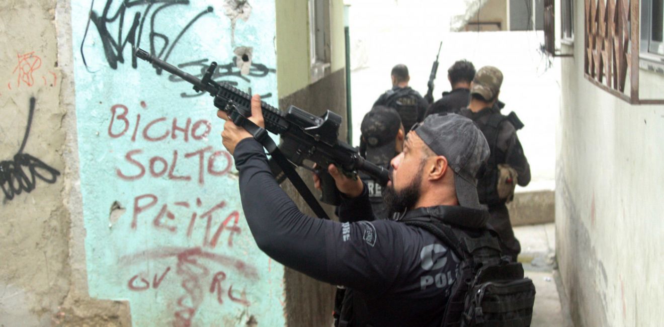 Os mortos e feridos na ‘guerra às drogas’: uma crítica ao paradigma proibicionista