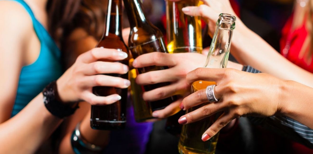 O impacto da publicidade de bebidas alcoólicas sobre o consumo entre jovens