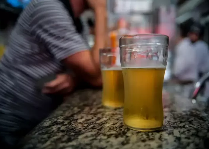 Tendência da mortalidade por transtornos mentais e comportamentais devidos ao uso de álcool no Brasi