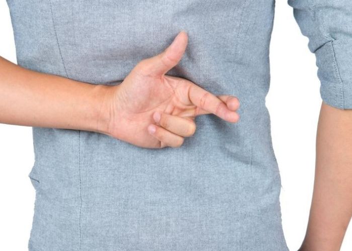 Mitomania como defesa num caso de personalidade histérica