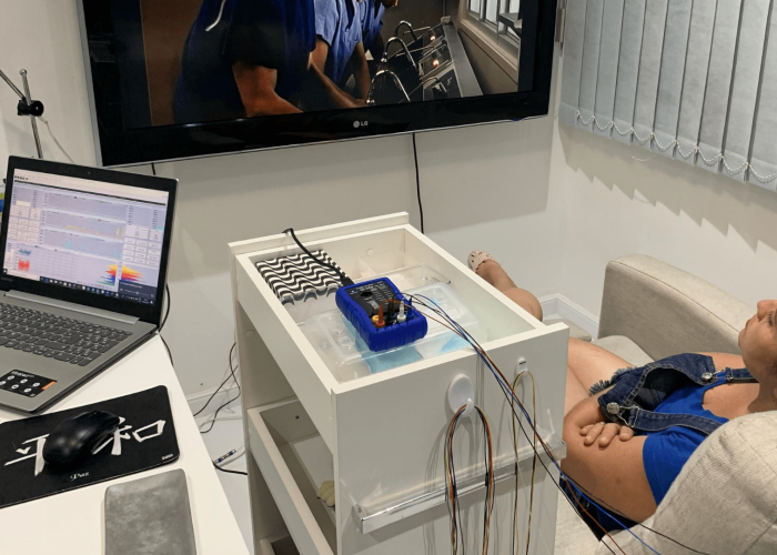 Biofeedback de Coerência Cardíaca em Tempo Real para Controle de Desejos de Substâncias Químicas.  
